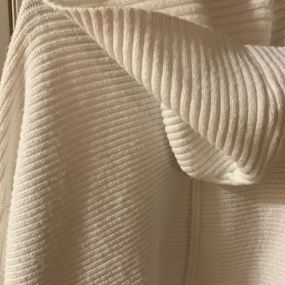 White hooded cardigan jacket with pockets - Picture 5 of 5